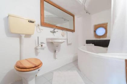 Helni Ha Malka Apartment By A b c - image 27