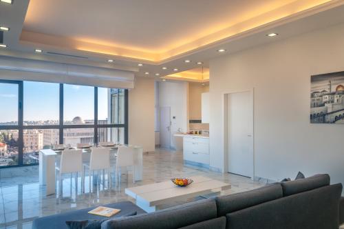Apartment Magical View - image 6