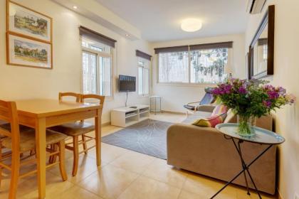 Colony Suites- Hananya St. - image 11