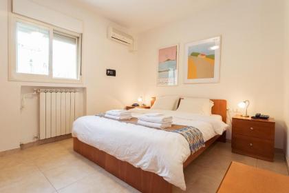 Colony Suites- Hananya St. - image 19