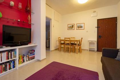 Colony Suites- Hananya St. - image 8