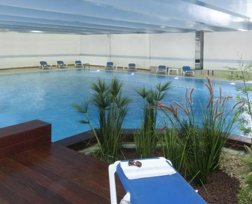 Ramada Jerusalem Hotel - image 6