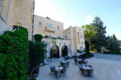 St Andrews Guest House - image 12