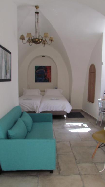 Legatia - main image