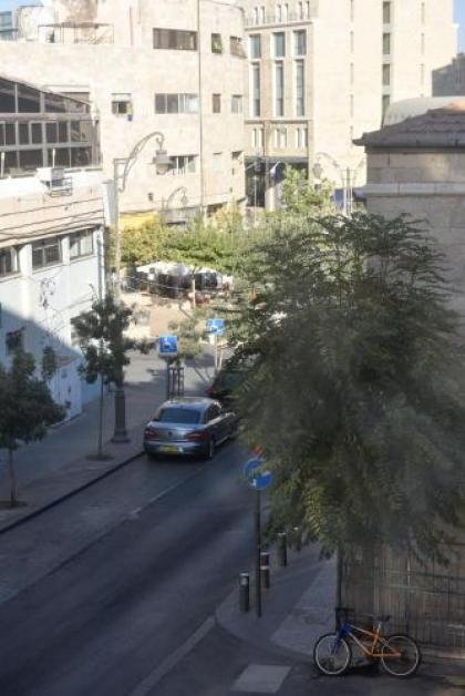 Mamilla Boutique Apartments - image 4