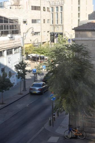 Mamilla Boutique Apartments - image 4