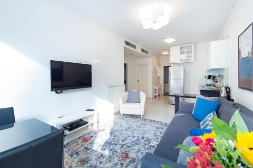 Colony Suites - Hildesheimer St. - image 3