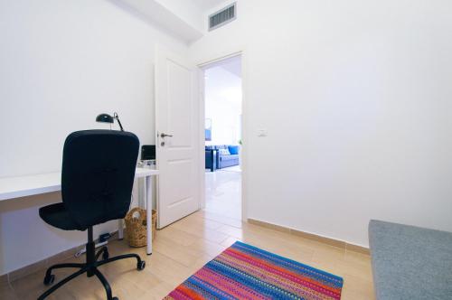 Colony Suites - Hildesheimer St. - image 7