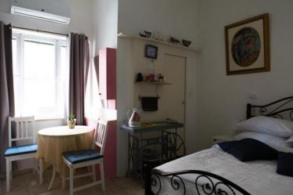 Tzefania Hotel - image 2