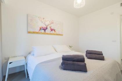 Luxury Two-Bedroom Apartment With Terrace Over Old City View - image 27