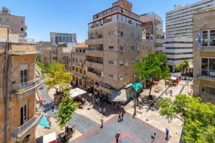 DEM Hotel - image 19