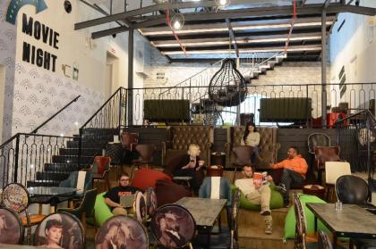Cinema Hostel Jerusalem - image 3