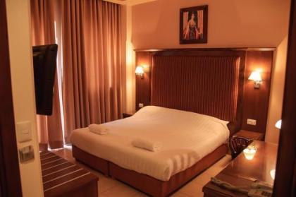 Gloria Hotel - image 15