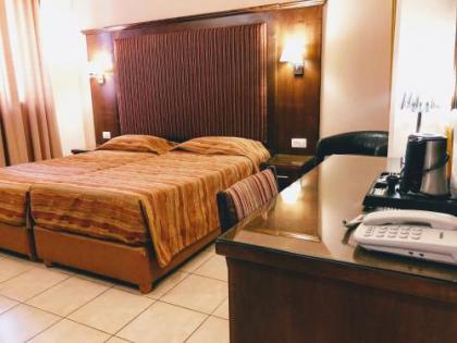 Gloria Hotel - image 17