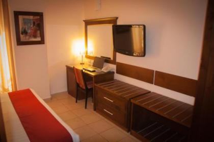 Gloria Hotel - image 20
