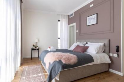 Magical 2BR/Parking with amazing view city center - image 10