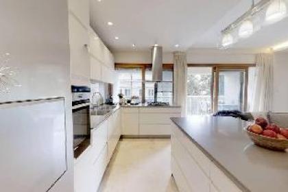 King David Residence Luxury 4 BD/Pool/Gym/Parking - image 4