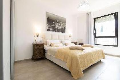 King David Suite/Pool/Parking in city center - image 15
