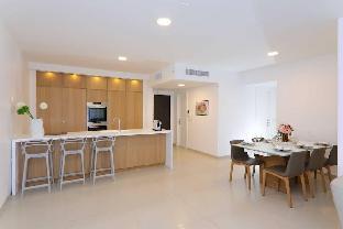 Luxury Three-Bedroom/Terrace Over Old City View - image 3