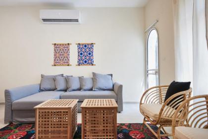 A private luxurious villa in the German Colony! - image 2