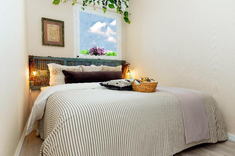 Trendy Balcony ApartmentBen Yehuda St Jerusalem! - image 4