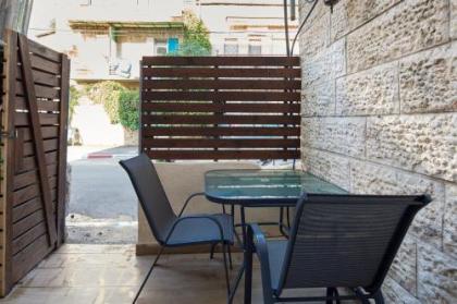 The central and quiet place in Nachlaot-Rehavia - image 10