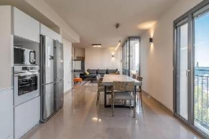 Trust Inn-Luxury Mamilla Residence balconies old city view - image 12