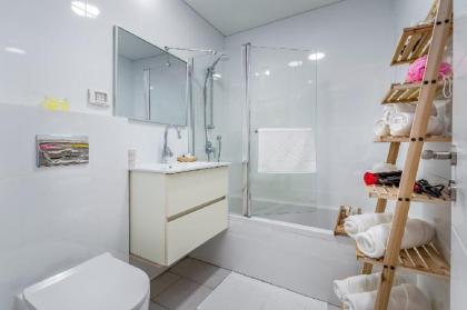 Gorgeous 2BDR in City Center View & Balcony- #53 - image 4