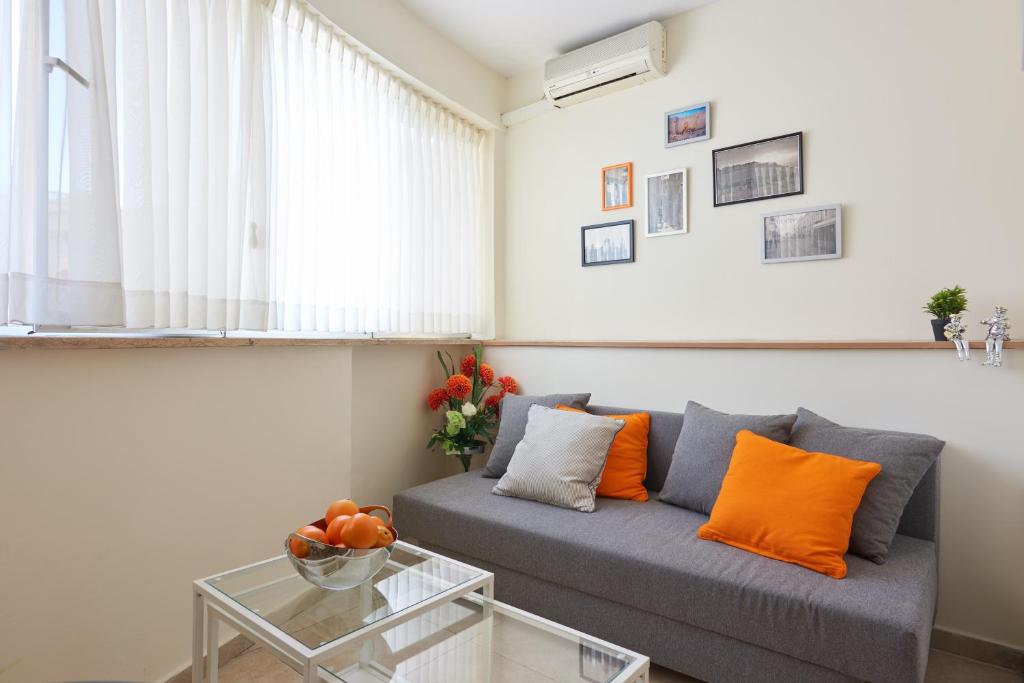 The modern house in the best location! - image 5