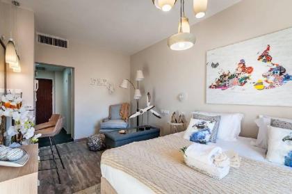 King David Studio/Pool/Parking in city center - image 4