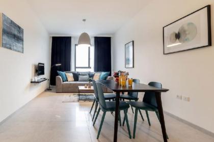 Stylish 1 bedroom in city center