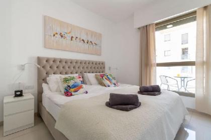 Luxury Apt/Parking/Terrace in heart of Jerusalem - image 2