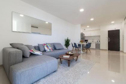 Luxury Apt/Parking/Terrace in heart of Jerusalem - image 4