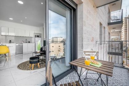 Stunning 2 BDR with balcony in Even Israel #19 - image 3