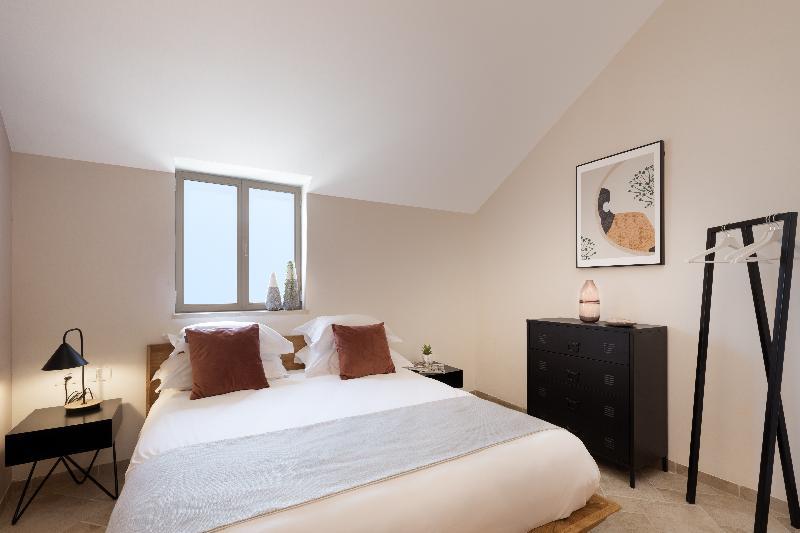 Damson Boutique Hotel - image 3