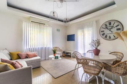 Molho 2BR for 6 guests - image 11