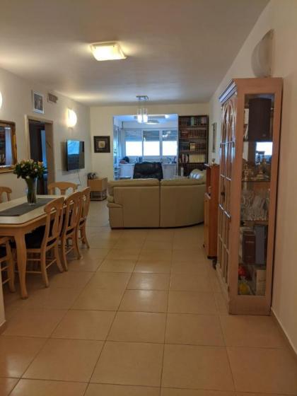 Beautiful Jerusalem Weekend Rental - image 9