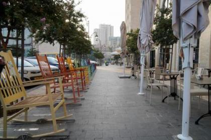 Apartique Hotel - image 17