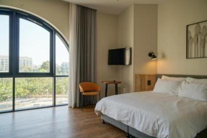 Apartique Hotel - image 4