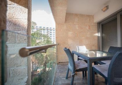 Travo Holly City Residence KDR 2 BDR Pearl - image 10