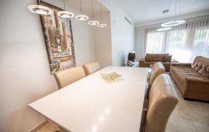 Travo Holly City Residence KDR 2 BDR Pearl - image 18