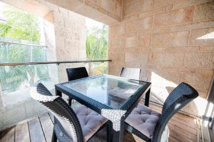 Travo Holly City Residence KDR 2 BDR Pearl - image 4