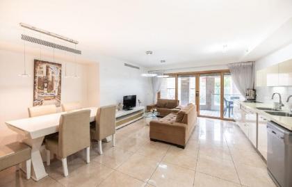 Travo Holly City Residence KDR 2 BDR Pearl - image 8