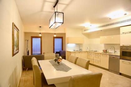 Travo Holly City Residence KDR Luxury 4 BDR
