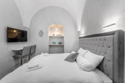 Magical Apartments in front To Mamilla Mall - image 4