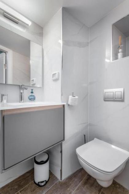 Magical Apartments in front To Mamilla Mall - image 9