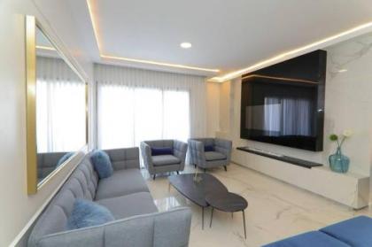Awesome view 3bdm Haneviim Court - image 14