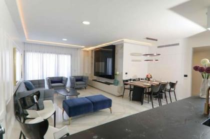 Awesome view 3bdm Haneviim Court - image 7