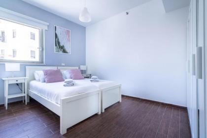 JAFFA- Beautiful 3 bedroom apartment best location - image 18