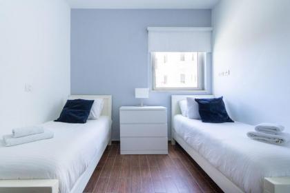 JAFFA- Beautiful 3 bedroom apartment best location - image 19